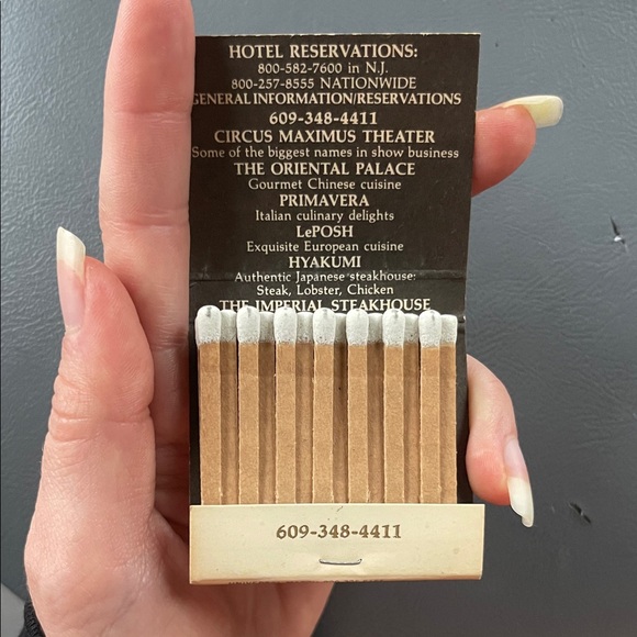 Vintage Caesars Atlantic City Matchbook nostalgic movie props - Picture 4 of 7